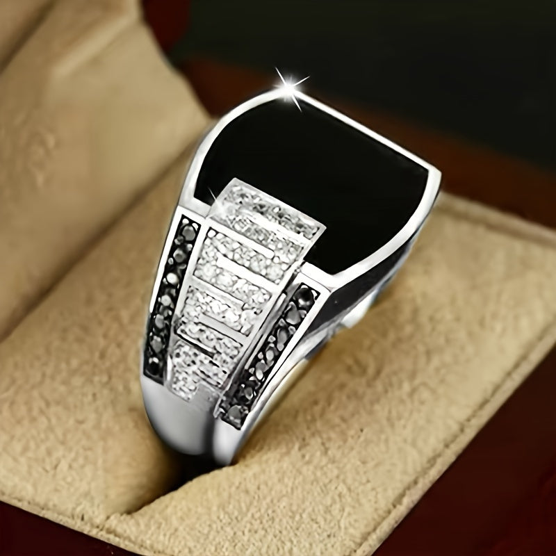 New Fashion Teenager'S Ring Featuring a Wide Golden Hip Hop Design with Black Synthetic Synthetic Zircon, Perfect As a Birthday, Anniversary, Or Wedding Gift for Your Boyfriend Or for Father'S Day, Inspired by Y2K Style