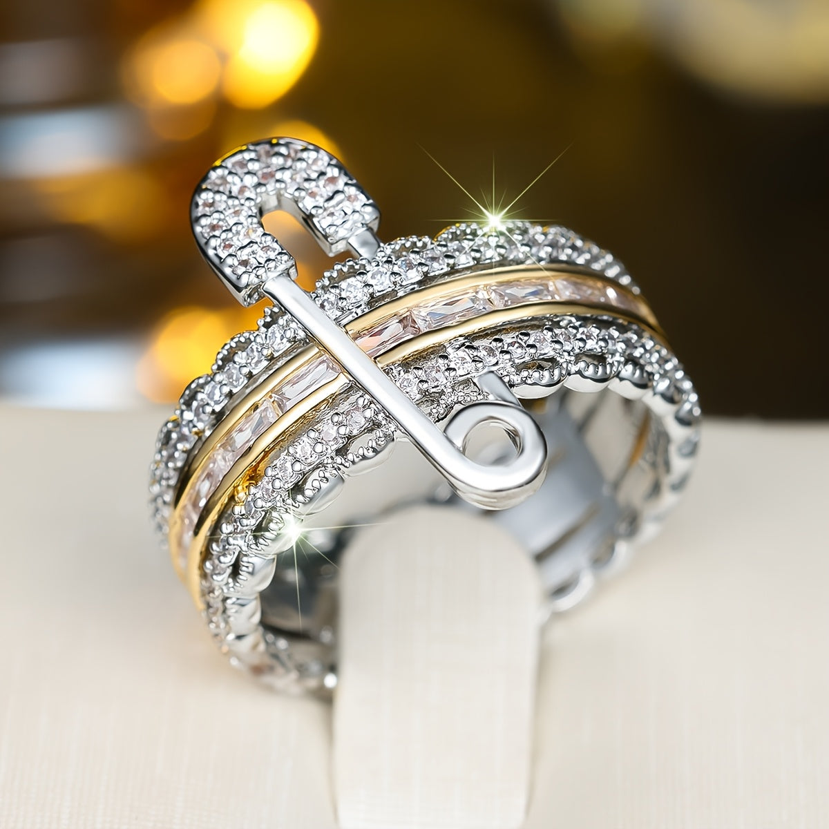 A Uniquely Charming Needle-Shaped Women'S Fashion Ring, Perfect for Parties, Birthdays, Anniversaries, And Everyday Wear