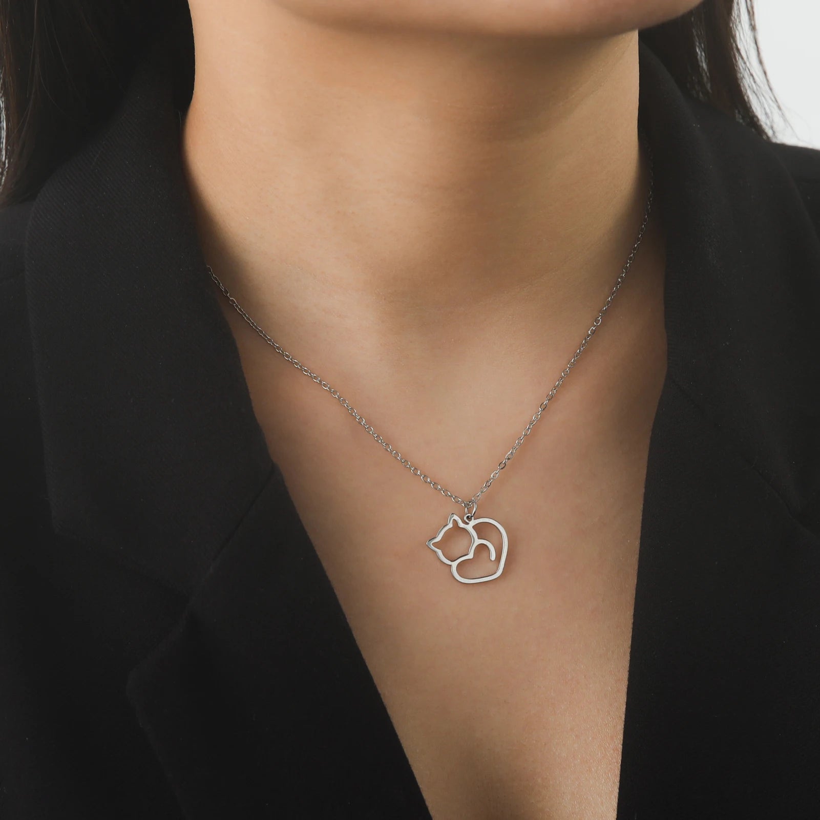 Skyrim Cute Kitten Cat Pendant Necklace Stainless Steel Cold Color Animal Neck Chain Fashion Jewelry Gift for Women Girls Friend